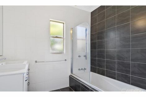 Property photo of 257 Joiner Street Koongal QLD 4701