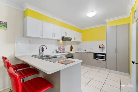 Property photo of 44 Wattle Crescent Raceview QLD 4305