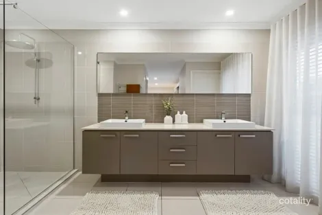 Property photo of 13 Camplin Place Calamvale QLD 4116