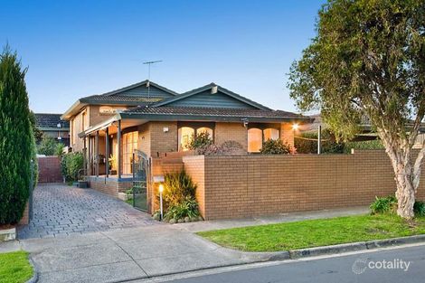 17 Balmoral Dr, Parkdale, VIC 3195