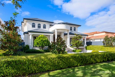 Property photo of 2328 Cressbrook Drive Hope Island QLD 4212