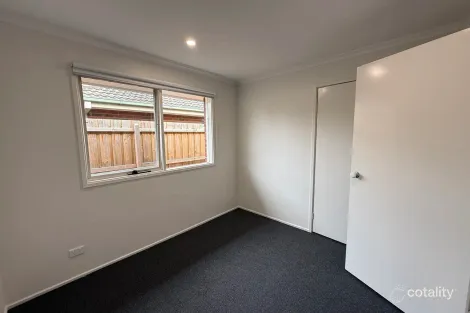 Property photo of 81 Strong Drive Hampton Park VIC 3976