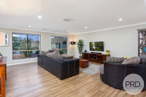 Property photo of 4/6 Trumper Street Boorooma NSW 2650