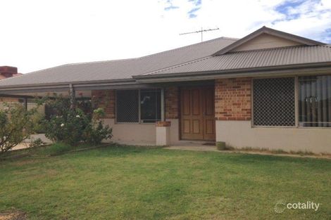 119 Seville Dr, Seville Grove, WA 6112