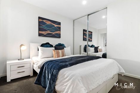 Property photo of 3302/5 Sutherland Street Melbourne VIC 3000