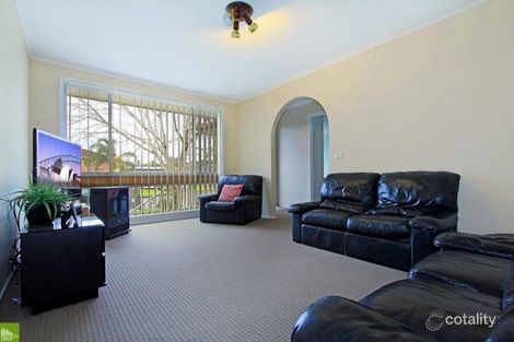 Property photo of 16 Parklands Drive Shellharbour NSW 2529