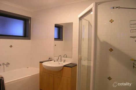 Property photo of 26 Bluestone Gardens Jerrabomberra NSW 2619