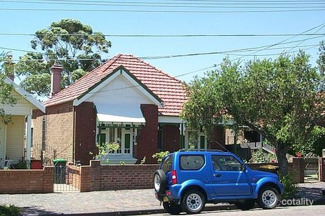 9 Hillcrest St, Tempe, NSW 2044