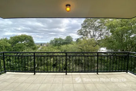 Property photo of 3/41 Swann Road Taringa QLD 4068