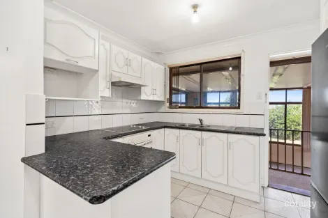 Property photo of 15 Askin Close Scone NSW 2337