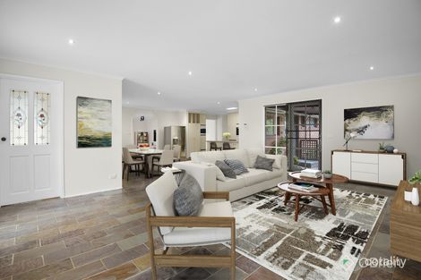 Property photo of 2 Dee Court Endeavour Hills VIC 3802