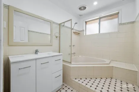 Property photo of 3 Farmer Place St Clair NSW 2759