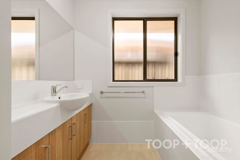 Property photo of 4 Luxmoore Road Angle Vale SA 5117