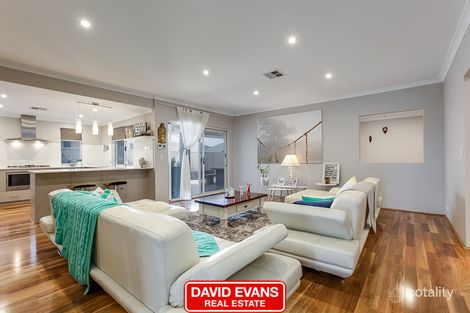 Property photo of 8 Sunderland Way Waikiki WA 6169