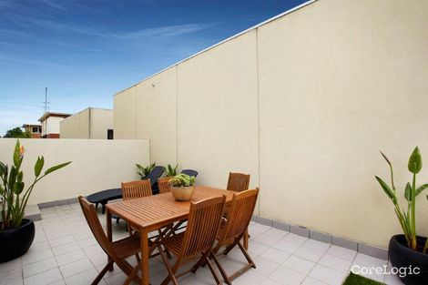 Property photo of 9/125-129 Ormond Road Elwood VIC 3184