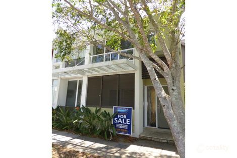Property photo of 36 Moores Crescent Varsity Lakes QLD 4227