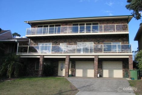 32 Stephenson Rd, Bateau Bay, NSW 2261
