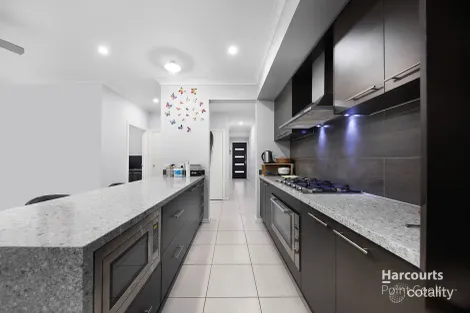 Property photo of 22 Ceremony Drive Tarneit VIC 3029