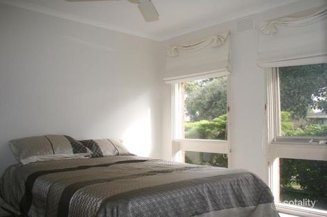Property photo of 20 Village Drive Dingley Village VIC 3172