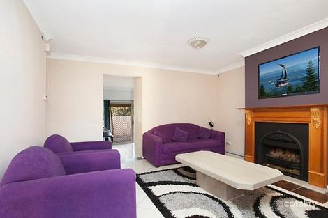 Property photo of 3/16 Bensley Close Lake Haven NSW 2263