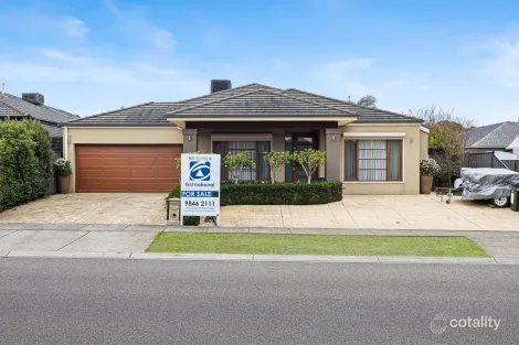 15 Beechworth Ave, Greenvale, VIC 3059