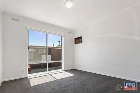 Property photo of 2/9 Sternberg Street Kennington VIC 3550