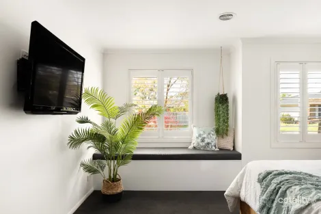 Property photo of 6 Gargeney Court Berwick VIC 3806