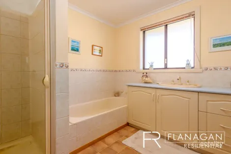 Property photo of 11 Erika Court Summerhill TAS 7250