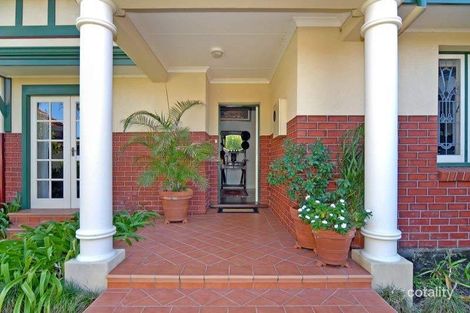 Property photo of 22 Woodstock Street Mount Hawthorn WA 6016