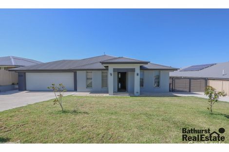 Property photo of 71 Graham Drive Kelso NSW 2795