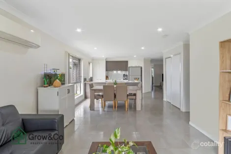 Property photo of 76 Slate Street Yarrabilba QLD 4207