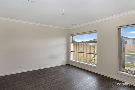 Property photo of 2/10 Pillar Road Wyndham Vale VIC 3024