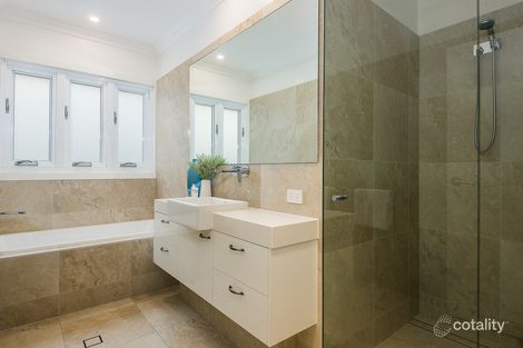 Property photo of 31 Bowman Parade Bardon QLD 4065