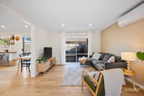 Property photo of 2/10 Sassafras Drive Frankston VIC 3199