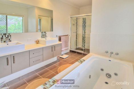 Property photo of 20 Ayesha Place Calamvale QLD 4116