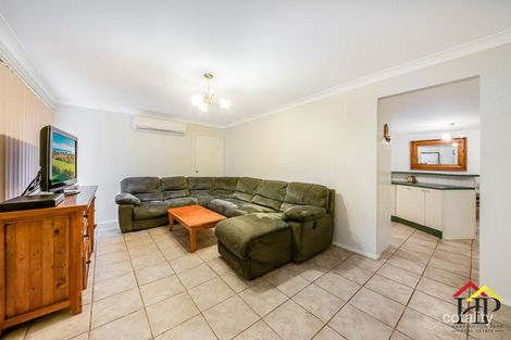 Property photo of 22 Downes Crescent Currans Hill NSW 2567