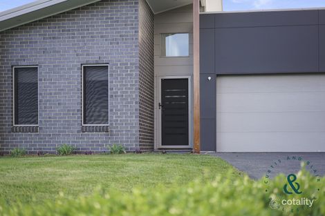 Property photo of 2/1 Sylvan Avenue Medowie NSW 2318