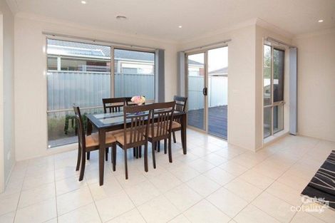 Property photo of 12 Howqua Place Pakenham VIC 3810