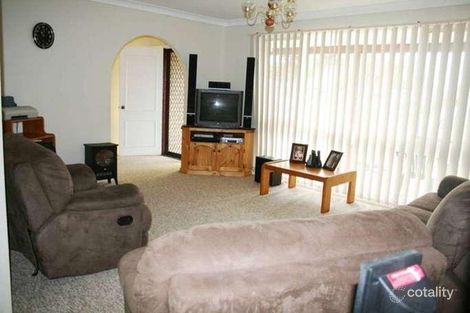 Property photo of 18 Caldwell Street Caves Beach NSW 2281