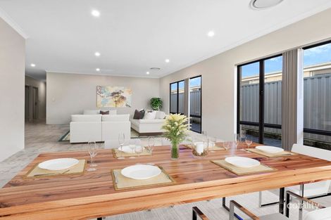 Property photo of 22 Roscommon Vista Huntingdale WA 6110