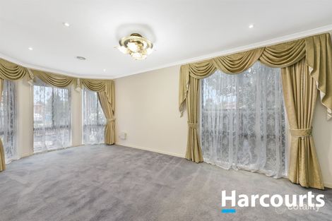 Property photo of 17 Merribah Way Cranbourne West VIC 3977
