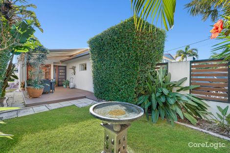 Property photo of 1/23 Drake Avenue Paradise Point QLD 4216