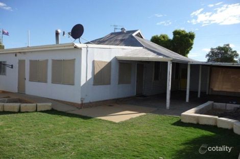 30 Forrest St, Quairading, WA 6383