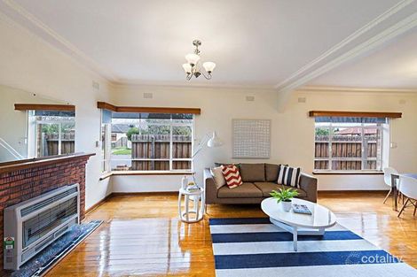 Property photo of 8 Emma Avenue Reservoir VIC 3073