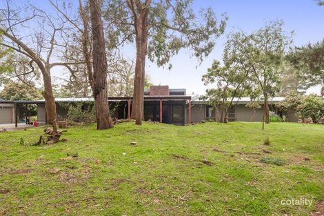 67 Warburton Hwy, Lilydale, VIC 3140