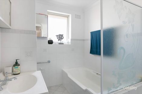 Property photo of 5/64 Carrington Parade Curl Curl NSW 2096