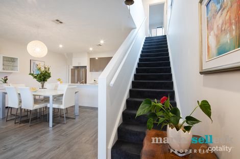 Property photo of 64 Edgeworth Parade Coombs ACT 2611