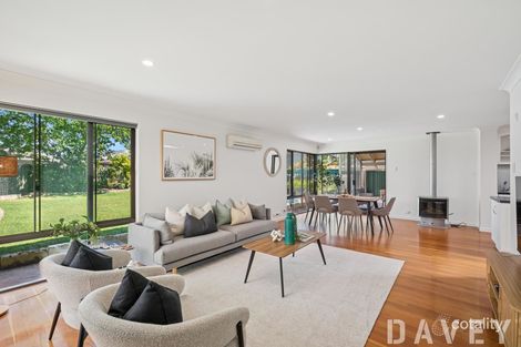 Property photo of 16 Edna Way Duncraig WA 6023