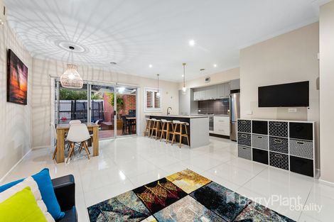 Property photo of 8 Arnot Court Croydon VIC 3136