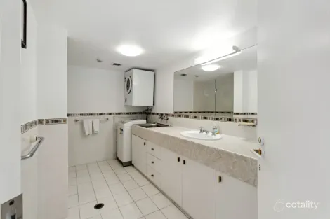 Property photo of 18/451 Esplanade Torquay QLD 4655